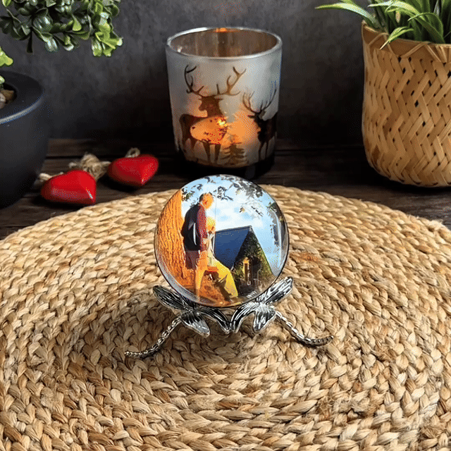 Memory Globe: Moments Frozen in Time